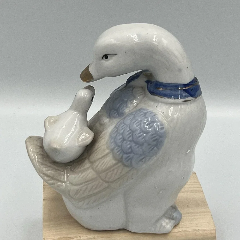 Vintage Mother Goose Porcelain Duck & Duckling Ceramic Figure Love Gold Blue